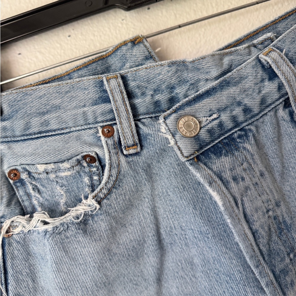 Agolde Distressed crisscross Light Blue Boyfriend Jeans - Picture 2 of 5